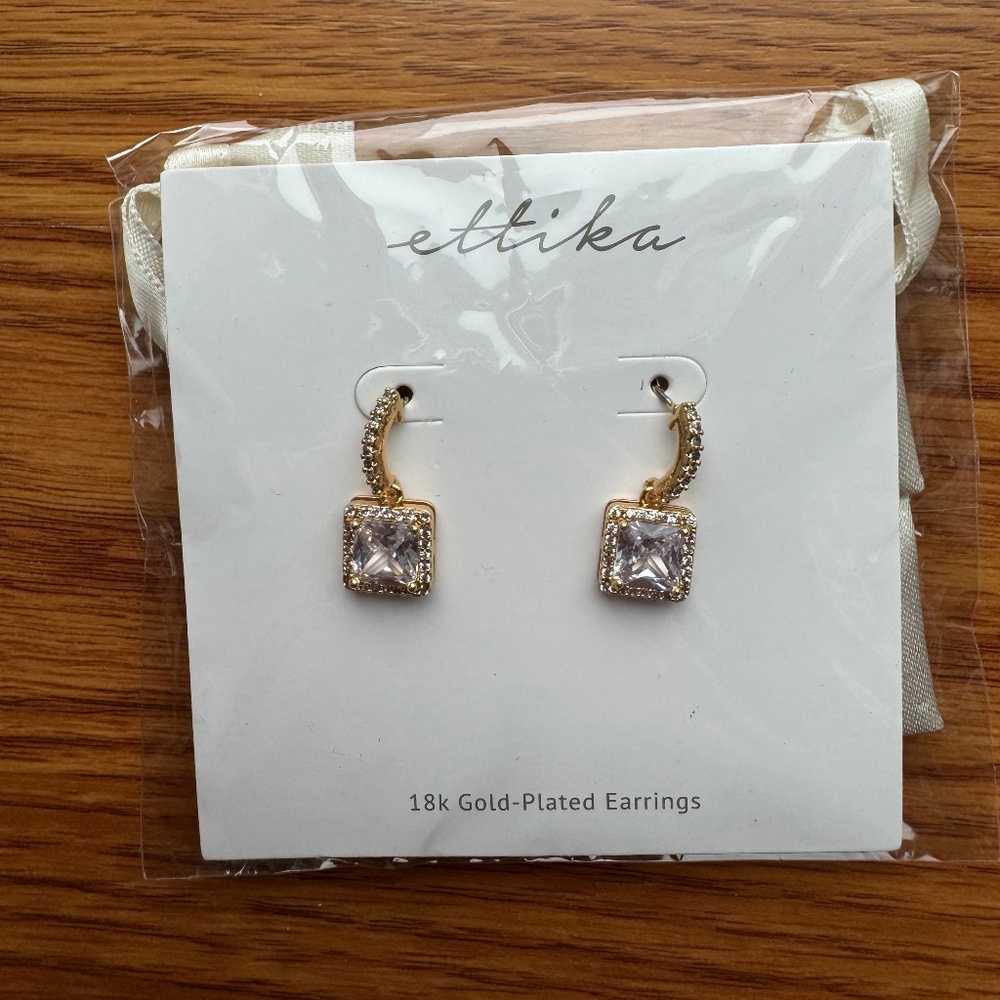 NEW Ettika Gold Crystal Drop Earrings